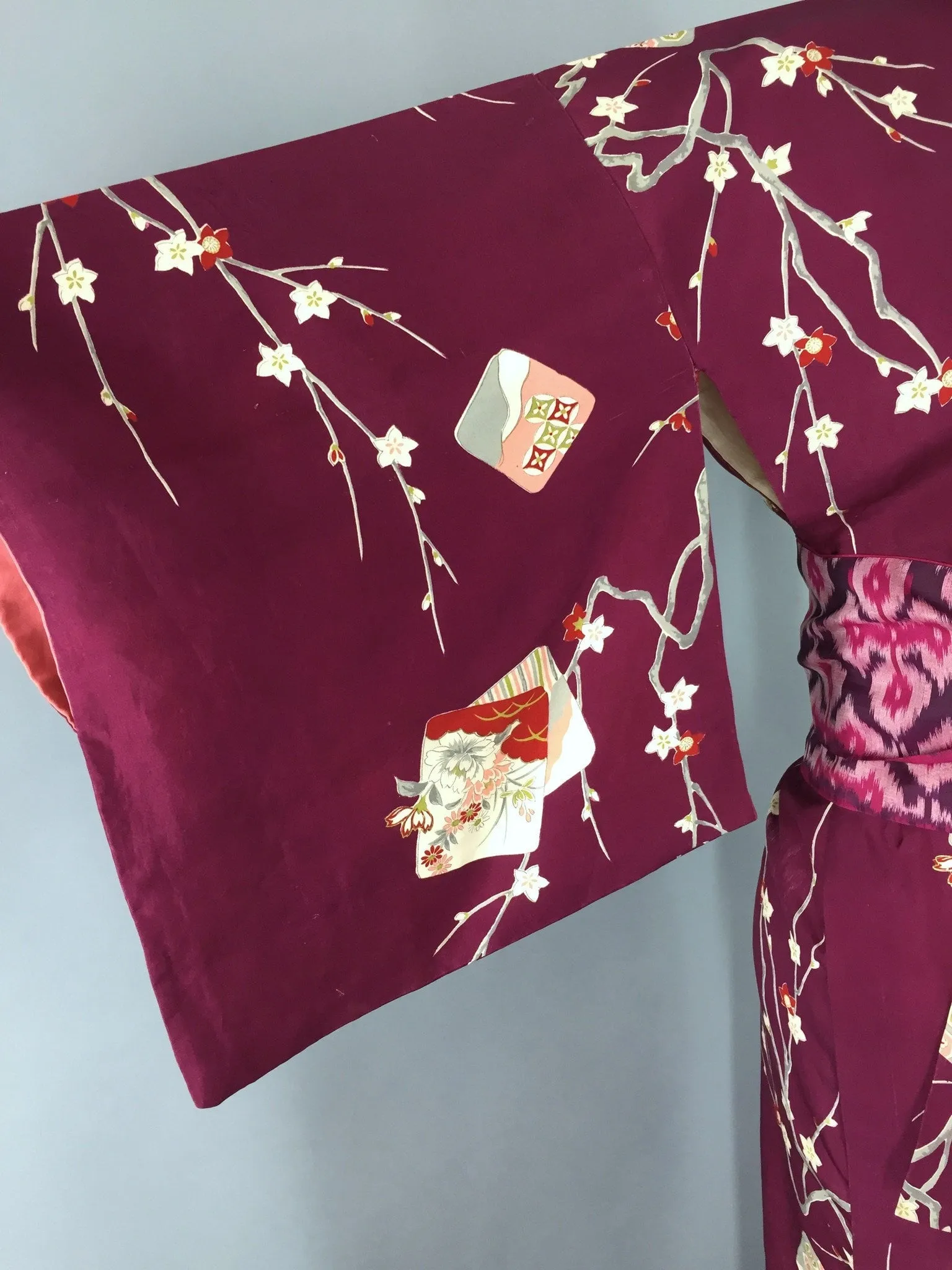 1940s Vintage Silk Kimono Robe in Maroon Red Floral Print