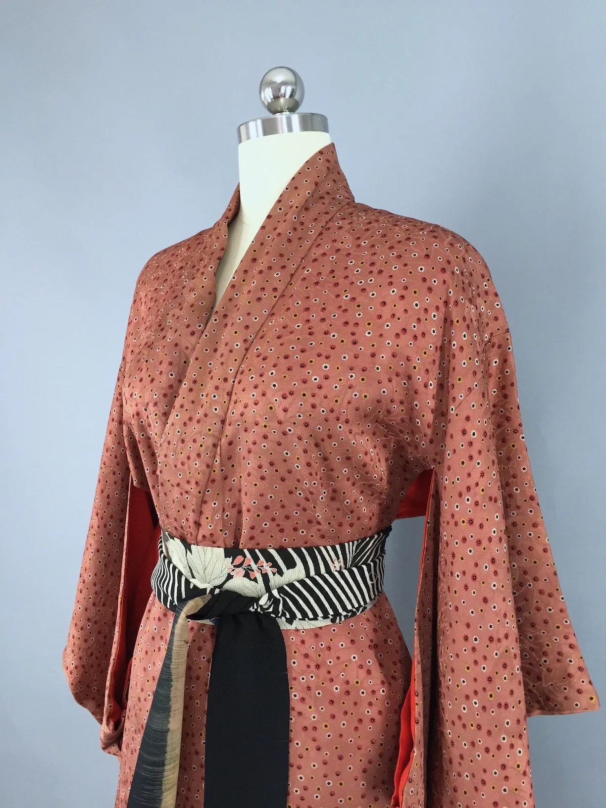 1950s Vintage Silk Kimono Robe / Brown Floral Print