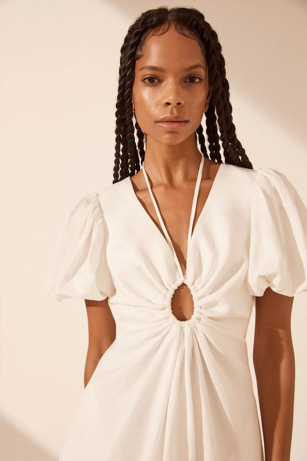 BLANC LINEN RUCHED KEYHOLE MINI DRESS