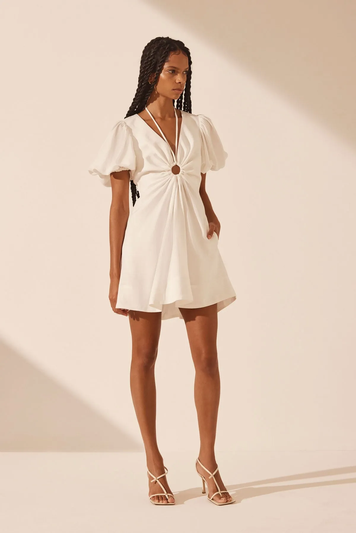 BLANC LINEN RUCHED KEYHOLE MINI DRESS