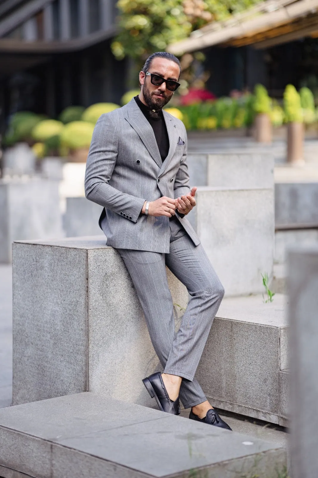 Bojoni  Matera Gray Slim Fit Peak Lapel Double Breasted Striped Suit