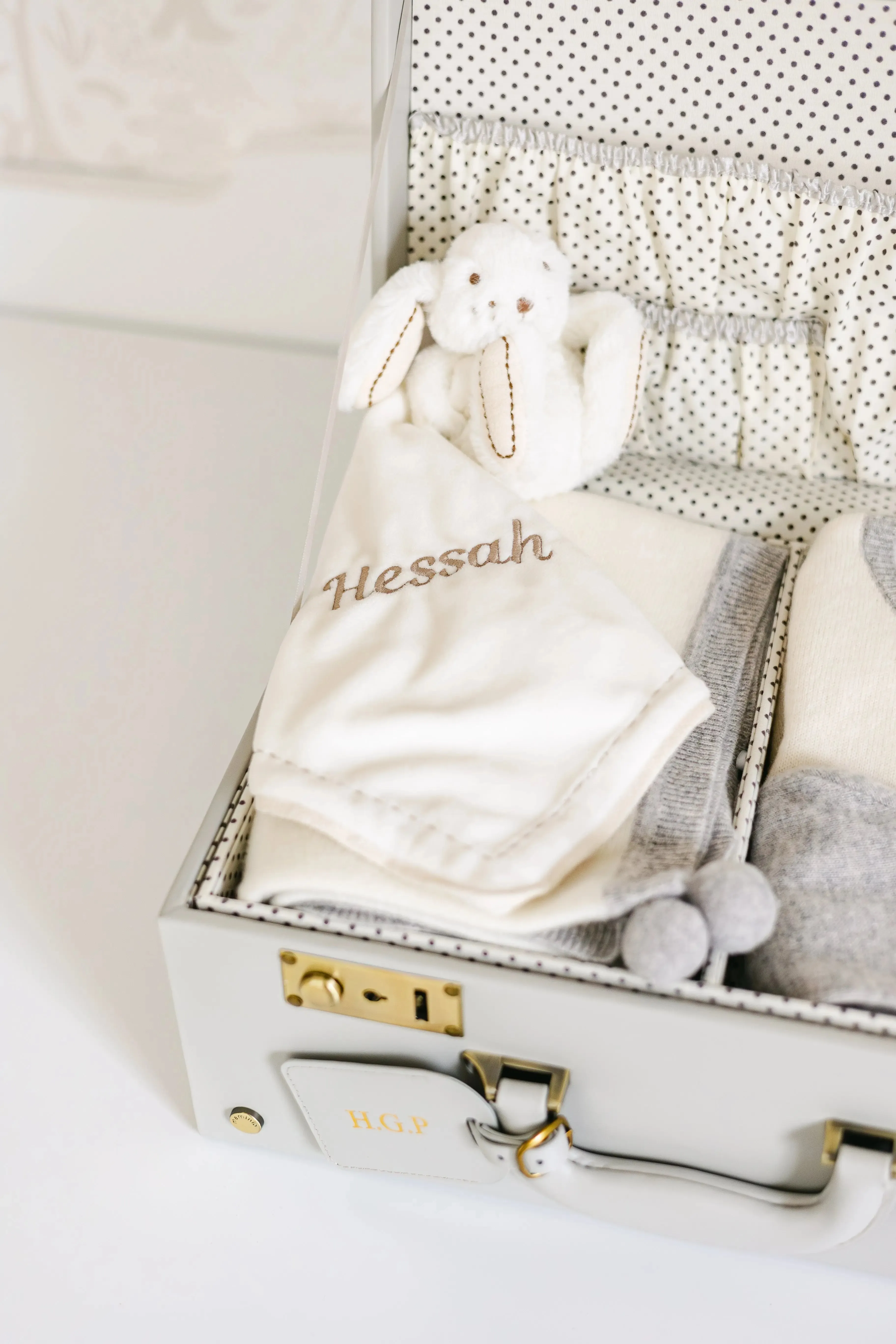 Cashmere keepsake baby gift set - Neutral