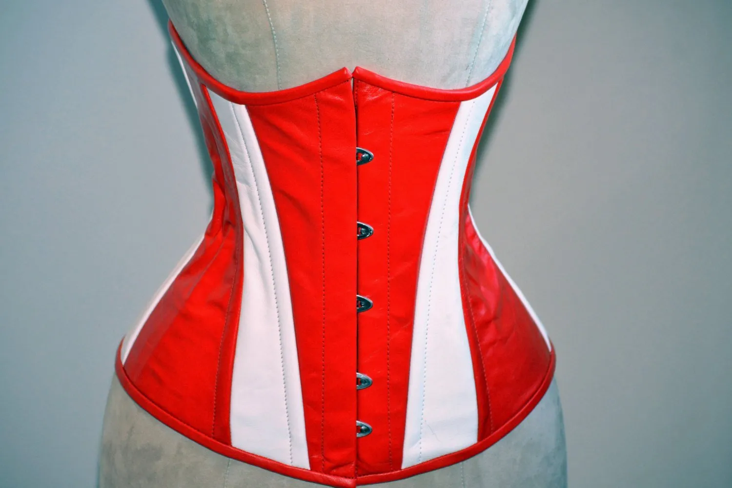 Hand dyed real leather Captain America red and white cosplay corset, steel boned made to measures exclusive corset, steampunk leather corset