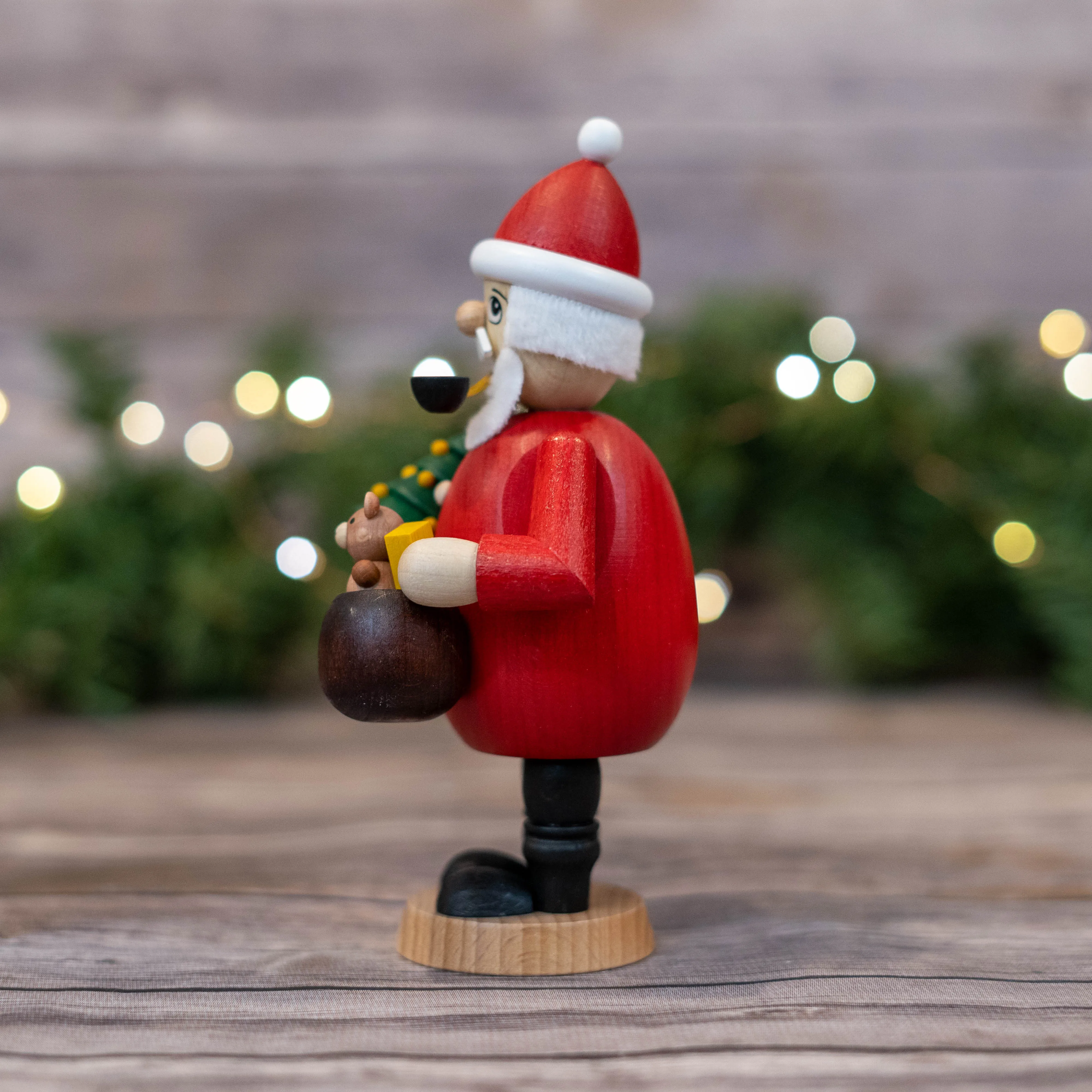 Smoker - Santa Claus with Teddy and Christmas Tree